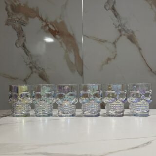 juego x 6 vasos cerveceros de calavera de 500ml color tornasol