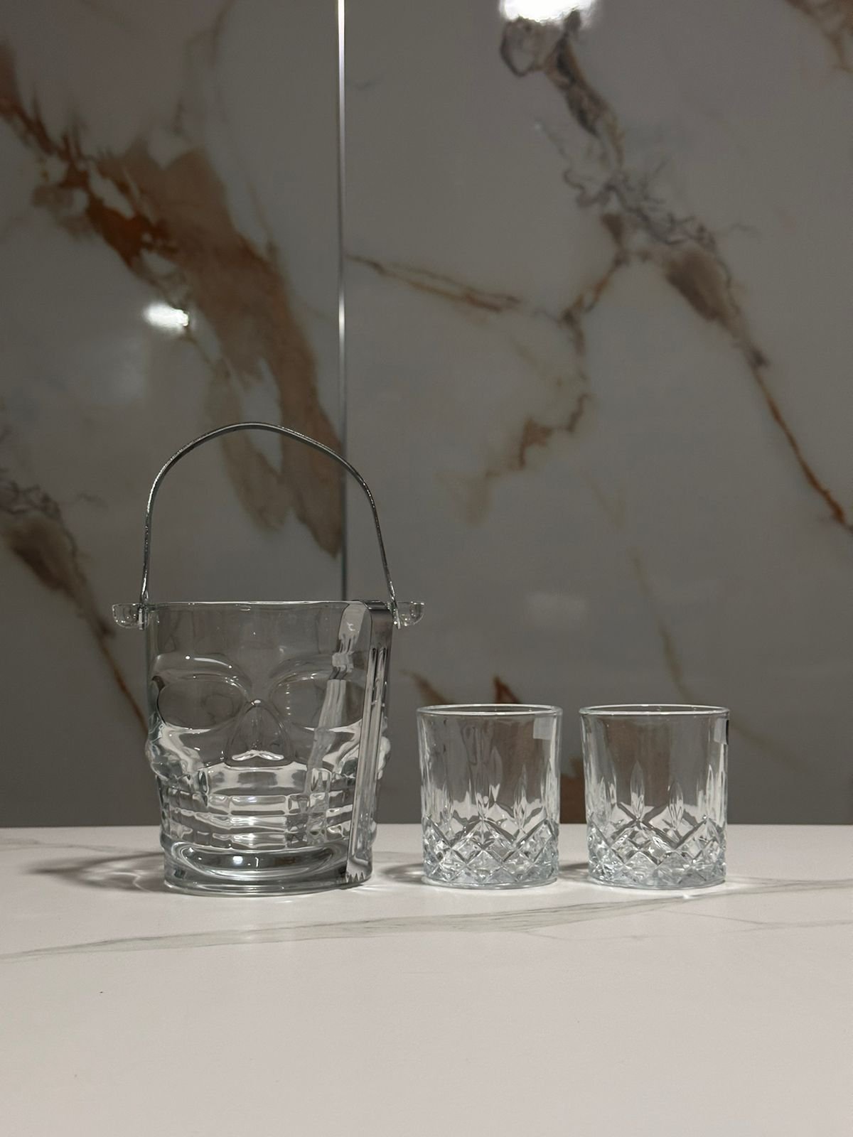 💀 Set Hielera Calavera + 2 Vasos Whiskeros Elegantes ✨ Kit Gothic Premium | Whisky y Cócteles | Fiestas y Regalo Único 🥂🧊🖤