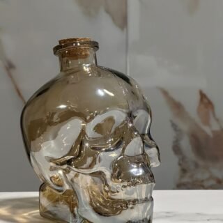 licorera de 750ml de calavera color dorado
