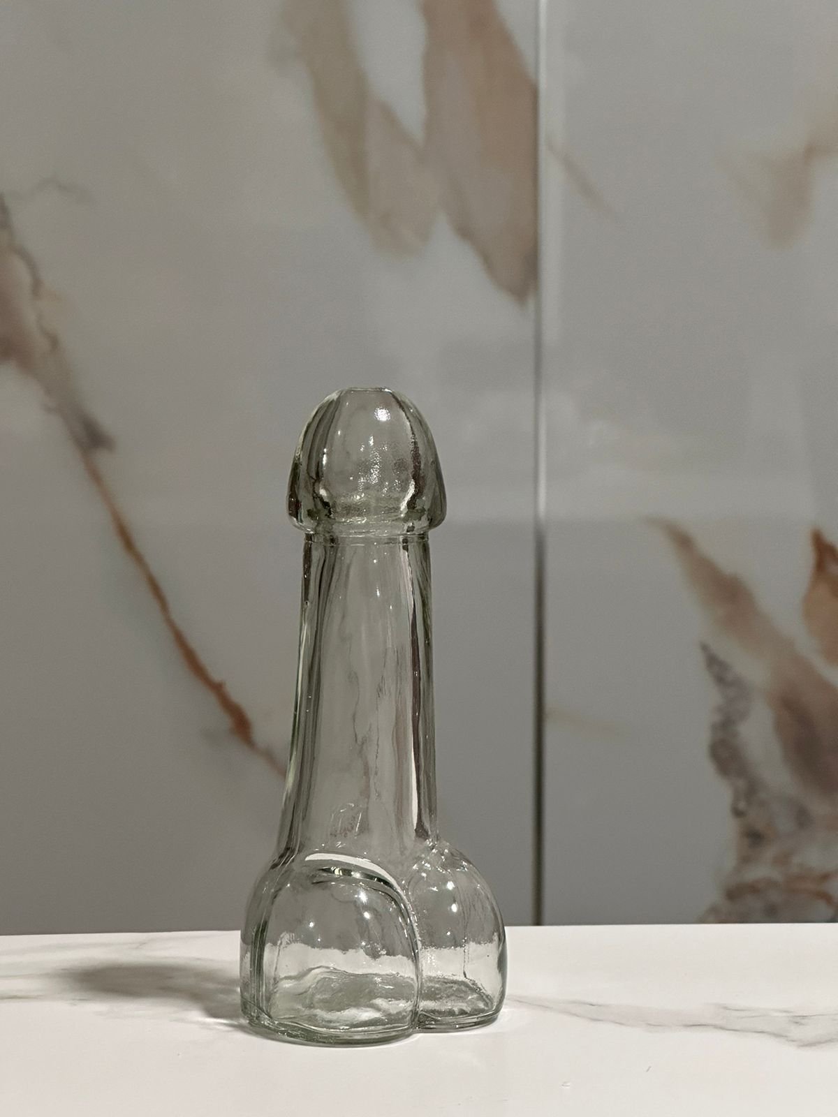 vaso de cristal en forma de pene color transparente