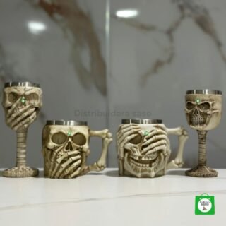 combo de calavera 2 vasos cerveceros metalicos de calavera mas 2 copas de vino de calavera