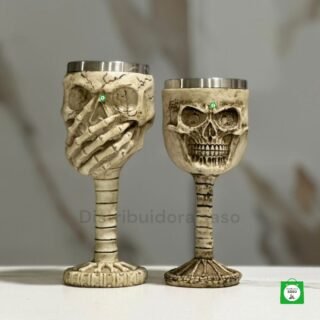 combo de calavera 2 copas de vino  metalico con diseño de calavera