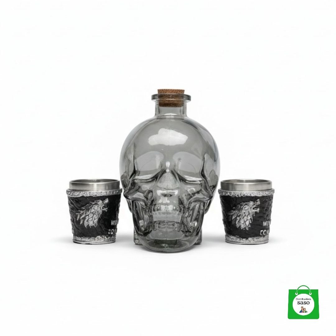 💀 Licorera Calavera Negra 750ml + 2 Copas Winter Is Coming — Oscuro, Poderoso y Perfecto para Fans